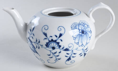 Blue Onion ("Sword" Backstamp) Small Teapot No Lid