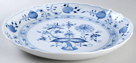 Blue Onion ("Sword" Backstamp) Cake Plate