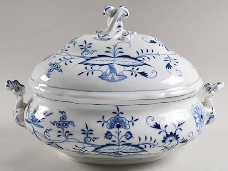 Blue Onion ("Sword" Backstamp) Oval Tureen & Lid