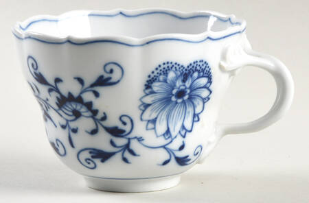 Blue Onion ("Sword" Backstamp) Oversized Cup