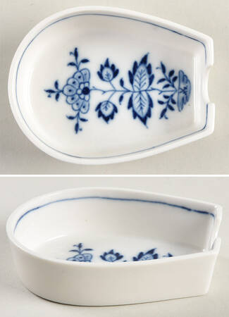 Blue Onion ("Sword" Backstamp) 3" Ashtray