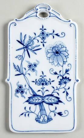 Blue Onion ("Sword" Backstamp) Cheese & Cracker Board