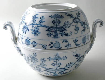 Blue Onion ("Sword" Backstamp) Punch Bowl No Lid