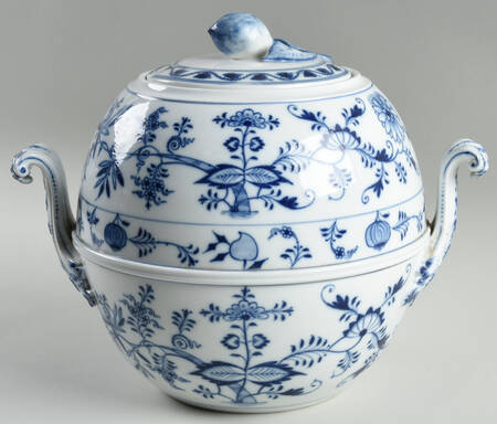 Blue Onion ("Sword" Backstamp) Punch Bowl and Lid