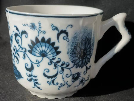 Blue Onion ("Sword" Backstamp) Mustache Cup/Mug