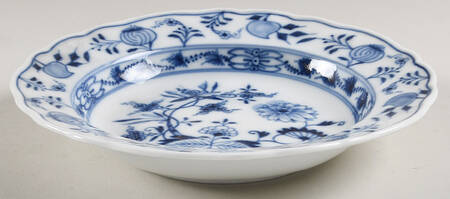 Blue Onion ("Sword" Backstamp) Rim Soup Bowl