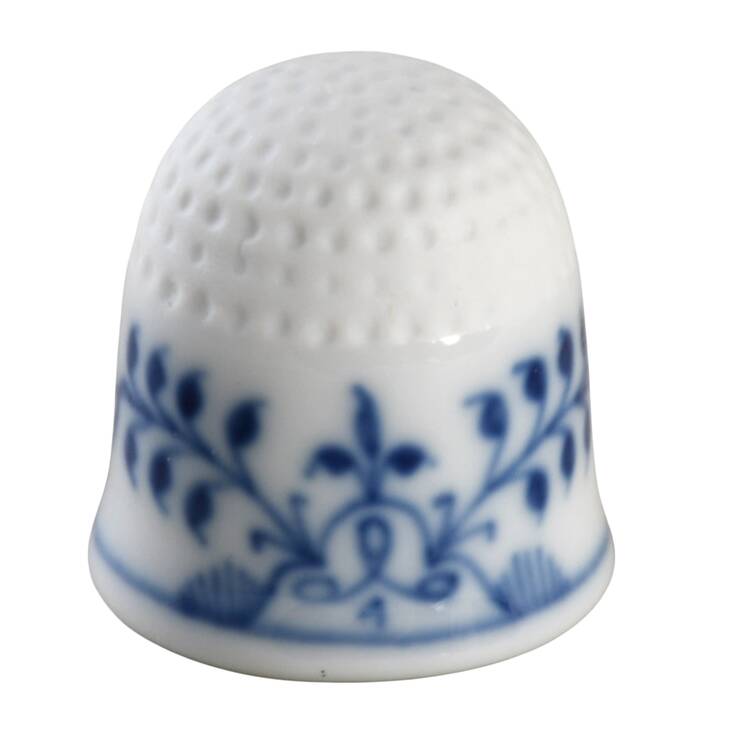 Blue Onion ("Sword" Backstamp) Thimble