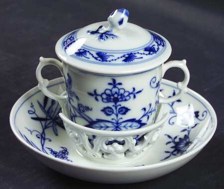 Blue Onion ("Sword" Backstamp) Cup & Saucer with Pierced Holder & Lid