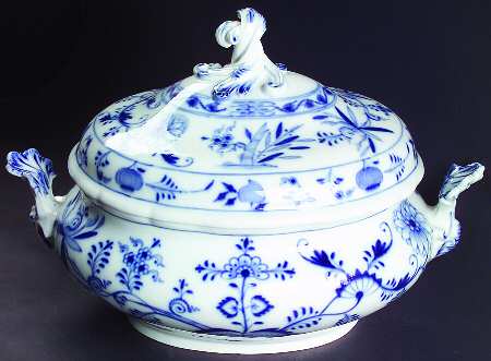 Blue Onion ("Sword" Backstamp) Oval Tureen & Lid