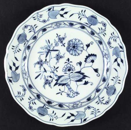 Blue Onion ("Sword" Backstamp) Dinner Plate
