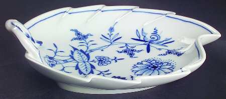 Blue Onion ("Sword" Backstamp) Handled Leaf Dish