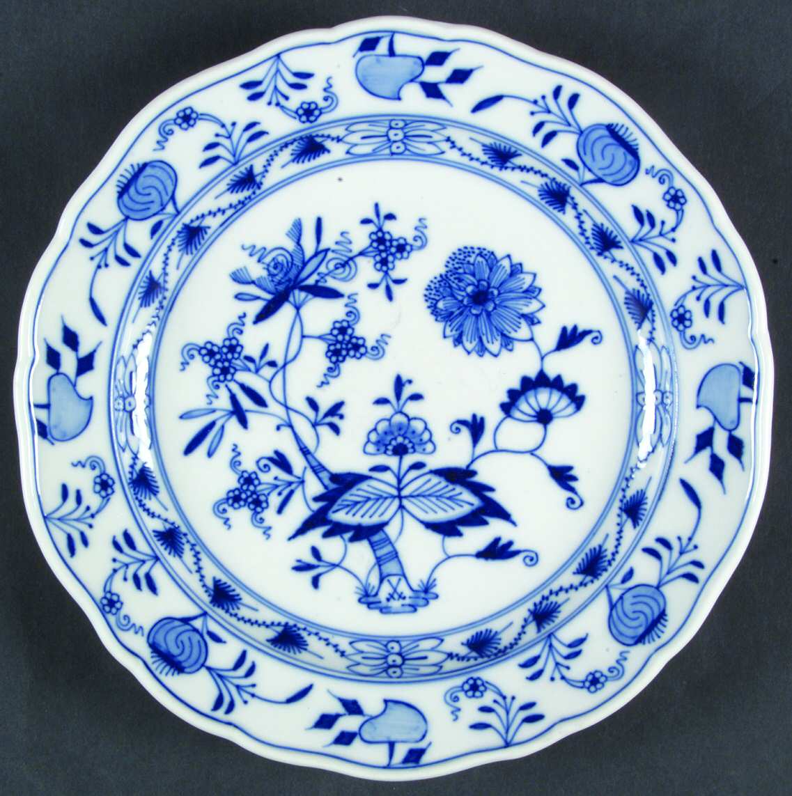 Blue Onion ("Sword" Backstamp) Luncheon Plate