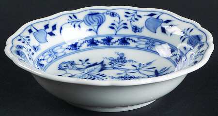 Blue Onion ("Sword" Backstamp) Fruit/Dessert (Sauce) Bowl