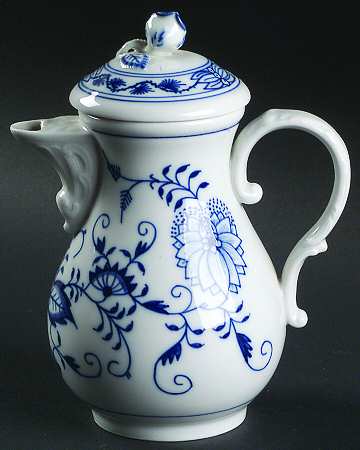 Blue Onion ("Sword" Backstamp) Mini Coffee Pot & Lid