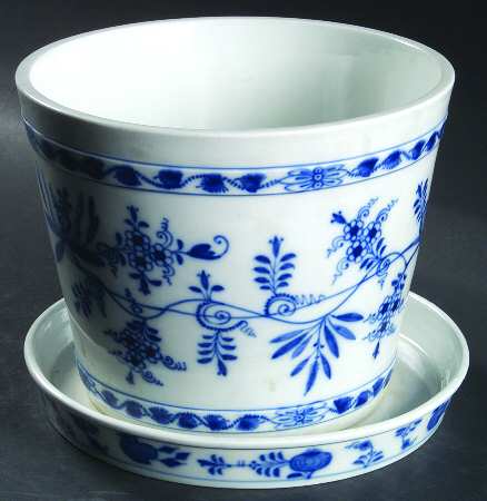 Blue Onion ("Sword" Backstamp) 6" Flower Pot & Underplate