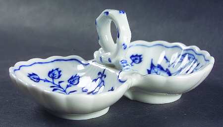 Blue Onion ("Sword" Backstamp) Double Salt Dip