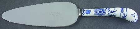 Blue Onion ("Sword" Backstamp) Pie Server with Stainless Blade