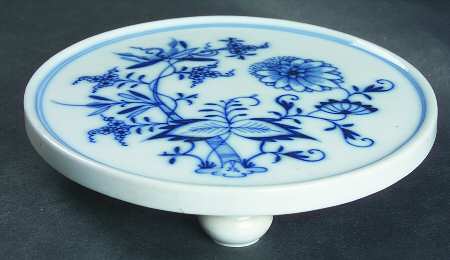 Blue Onion ("Sword" Backstamp) Tea Tile