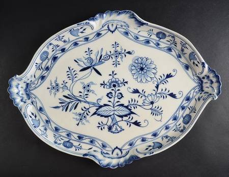 Blue Onion ("Sword" Backstamp) 17" Oval Tray