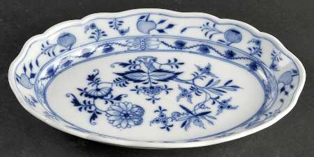 Blue Onion ("Sword" Backstamp) 9" Oval Serving Platter