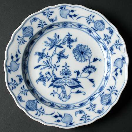 Blue Onion ("Sword" Backstamp) Dessert/Pie Plate
