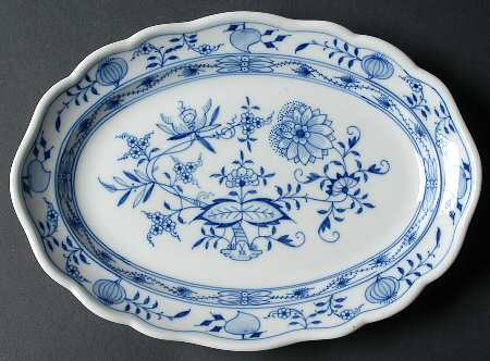 Blue Onion ("Sword" Backstamp) 10" Oval Serving Platter