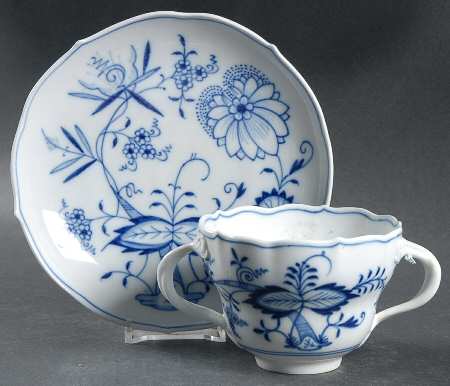 Blue Onion ("Sword" Backstamp) Flat Cream Soup Bowl & Saucer Set