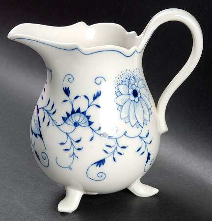 Blue Onion ("Sword" Backstamp) 16 Oz Milk Jug