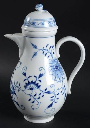 Blue Onion ("Sword" Backstamp) Coffee Pot & Lid