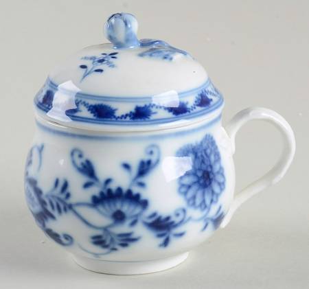 Blue Onion ("Sword" Backstamp) Pot de Creme (2 Pc)-Lid & Base
