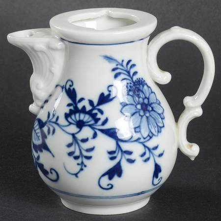 Blue Onion ("Sword" Backstamp) Creamer No Lid