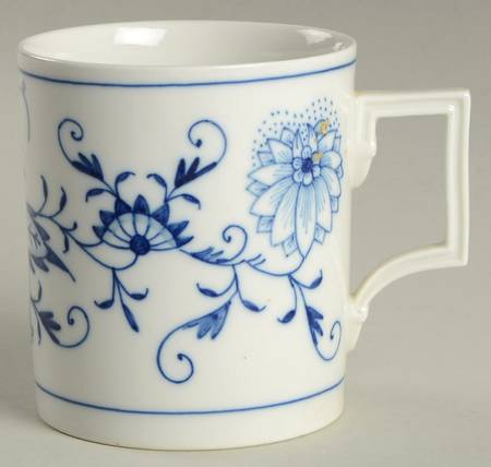 Blue Onion ("Sword" Backstamp) Mug
