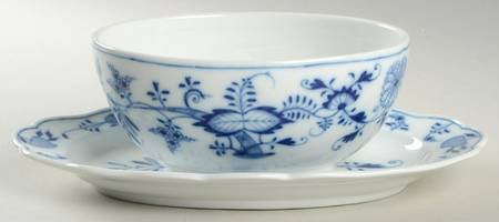 Blue Onion ("Sword" Backstamp) Sauce Boat No Lid