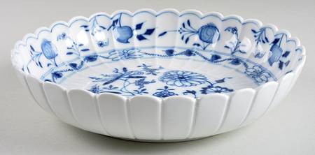 Blue Onion ("Sword" Backstamp) 9" Round Fluted Bowl
