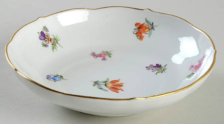 Scattered Flowers ("X" Backstamp) Saucer for Flat Cup