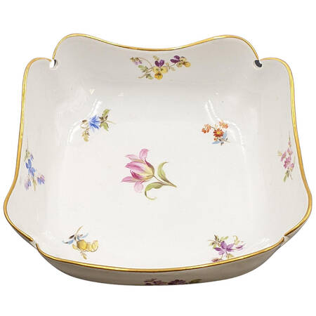 Scattered Flowers ("X" Backstamp) 7" Square Vegetable Bowl