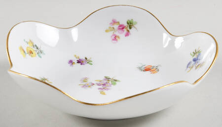 Scattered Flowers ("X" Backstamp) Small Round Fluted Bowl