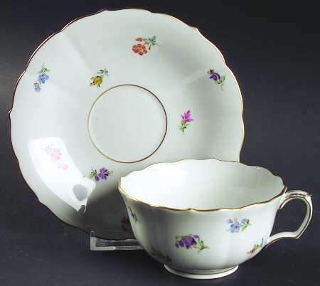 Scattered Flowers ("X" Backstamp) Flat Cup & Saucer Set