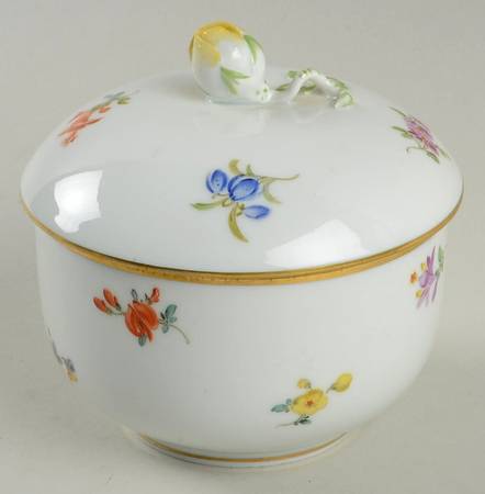 Scattered Flowers ("X" Backstamp) Sugar Bowl & Lid