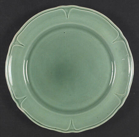 Petal Green Luncheon Plate