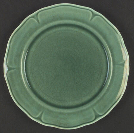 Petal Green Salad Plate
