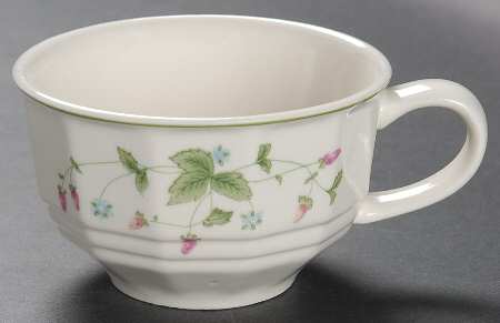 Wild Berry Flat Cup