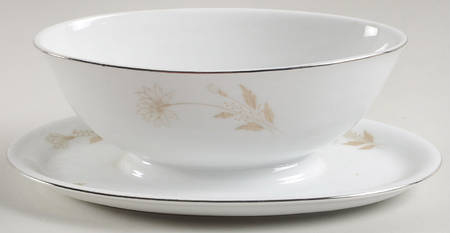 Sylvia Gravy Boat with Attached Underplate