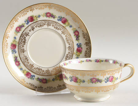 The Augustus Rex Footed Cup & Saucer Set
