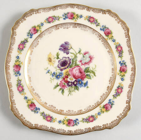 The Augustus Rex Square Luncheon Plate