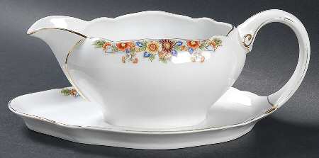 The Autumn Gravy Boat with Attached Underplate