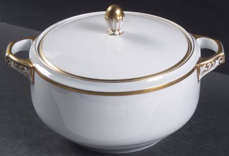 Baronial, The Tureen & Lid