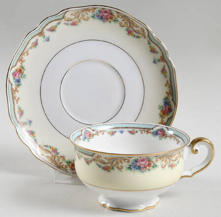 Belhaven Footed Cup & Saucer Set