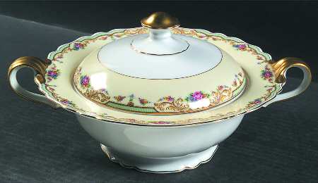 Belhaven Round Covered Vegetable
