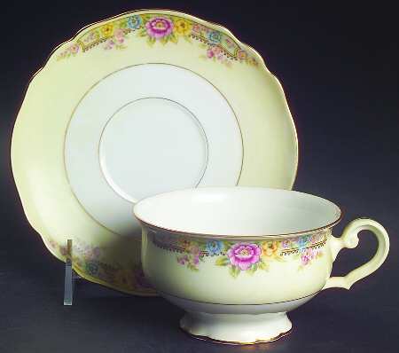 The Camden Footed Cup & Saucer Set